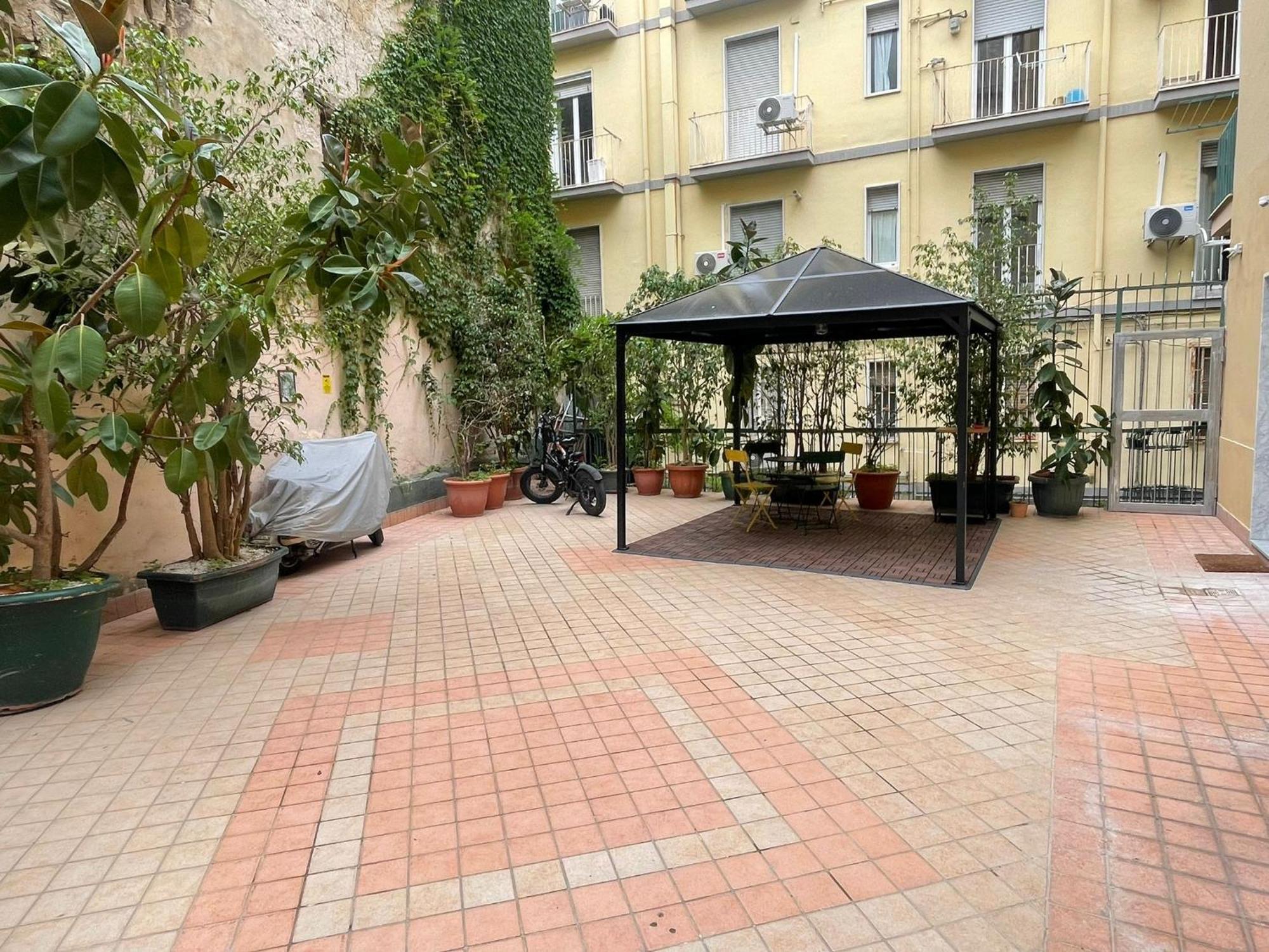 La Casa Di Ily Otel Napoli Dış mekan fotoğraf
