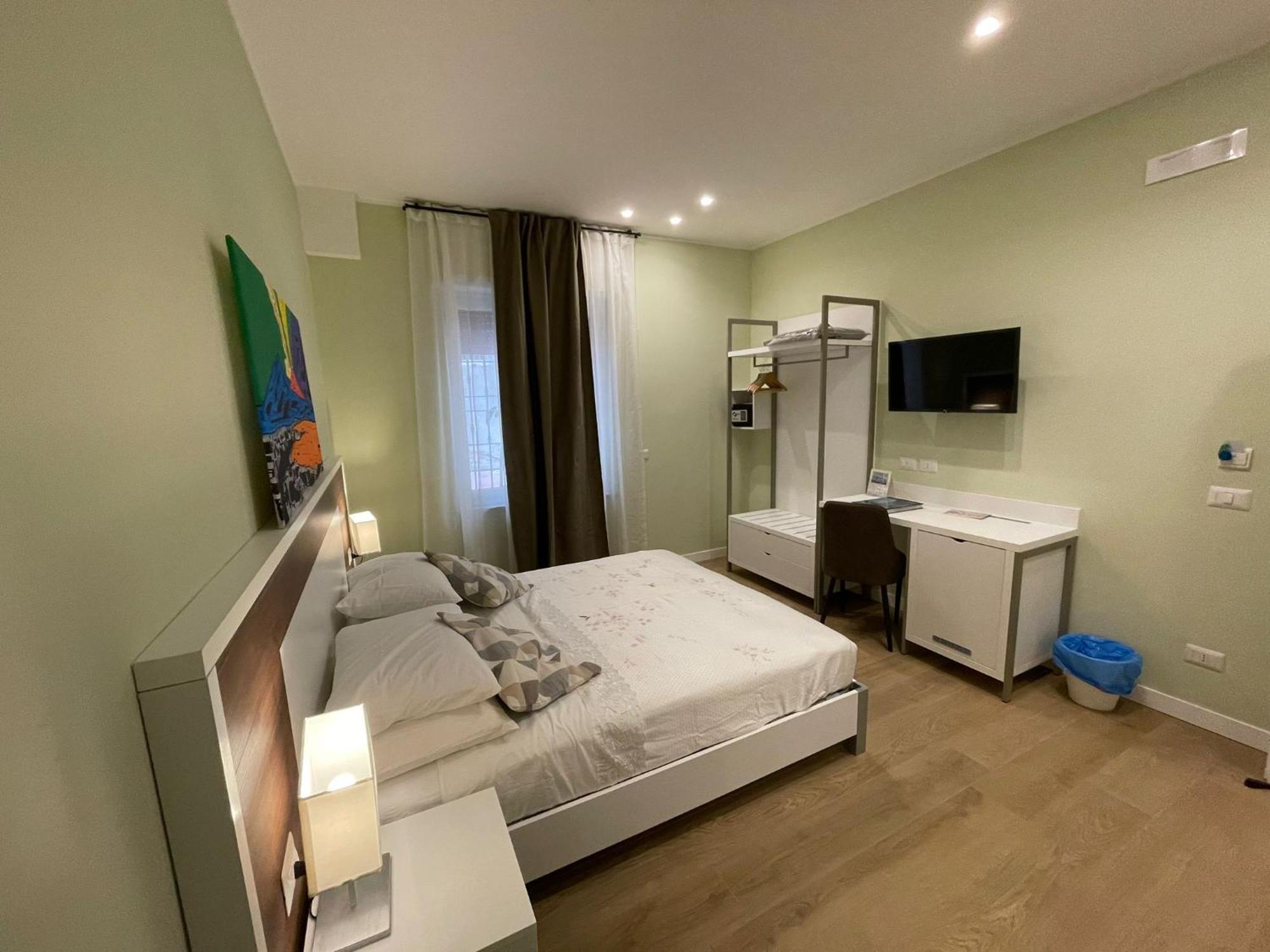 La Casa Di Ily Otel Napoli Dış mekan fotoğraf